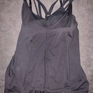 Lululemon black keyhole built in bra tank